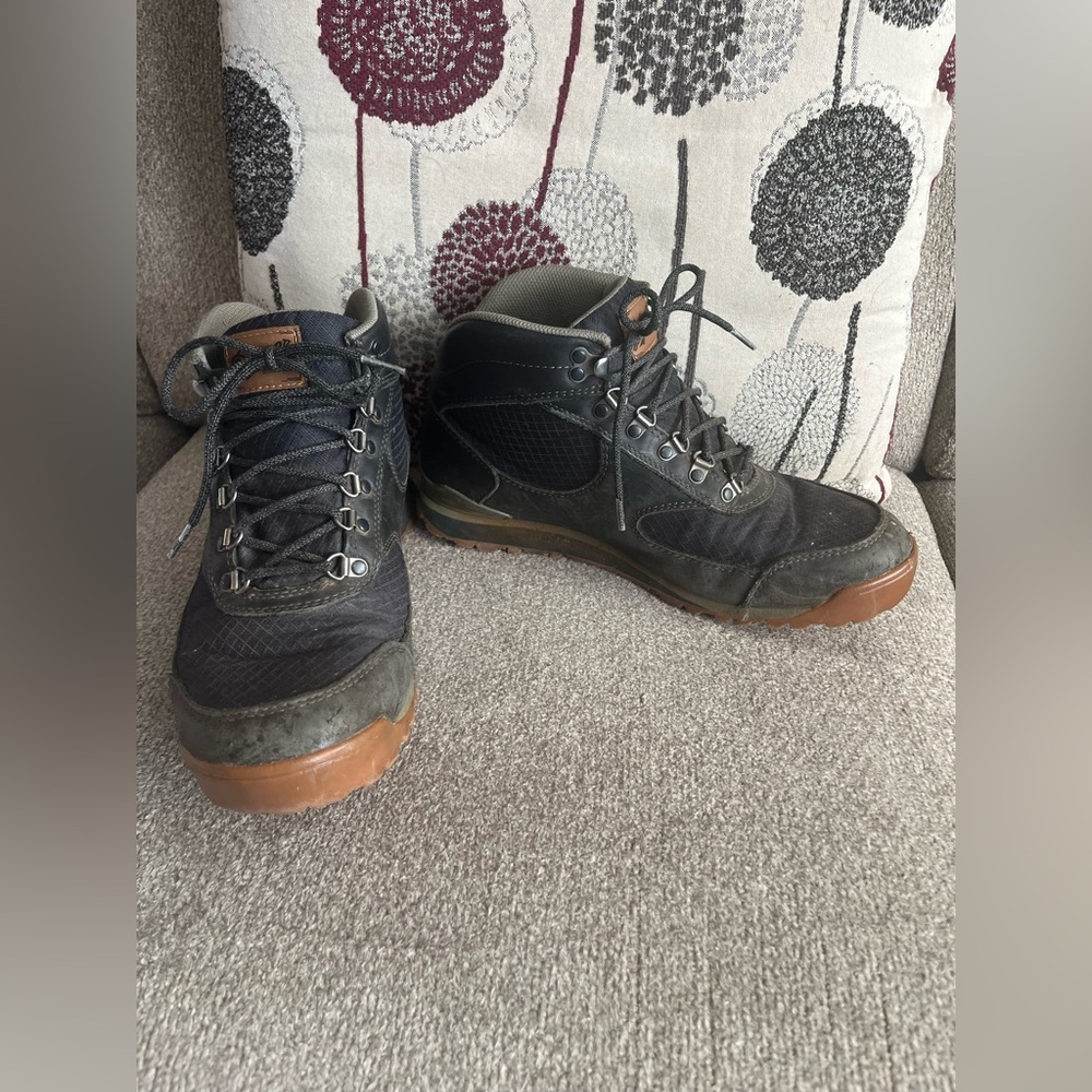 Men's Black Hiking Boots